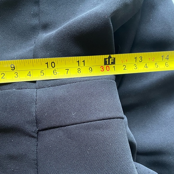 Amazing cutout jumpsuit in black. Size small - Picture 6 of 8